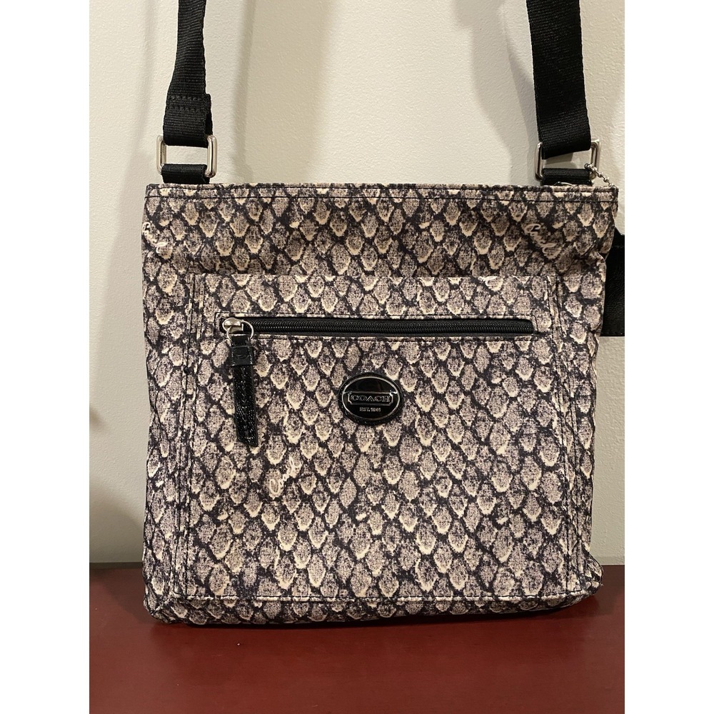 Coach Taylor Gray Black Snake Print Swingback Crossbody Purse 10¼" x 10" LNC